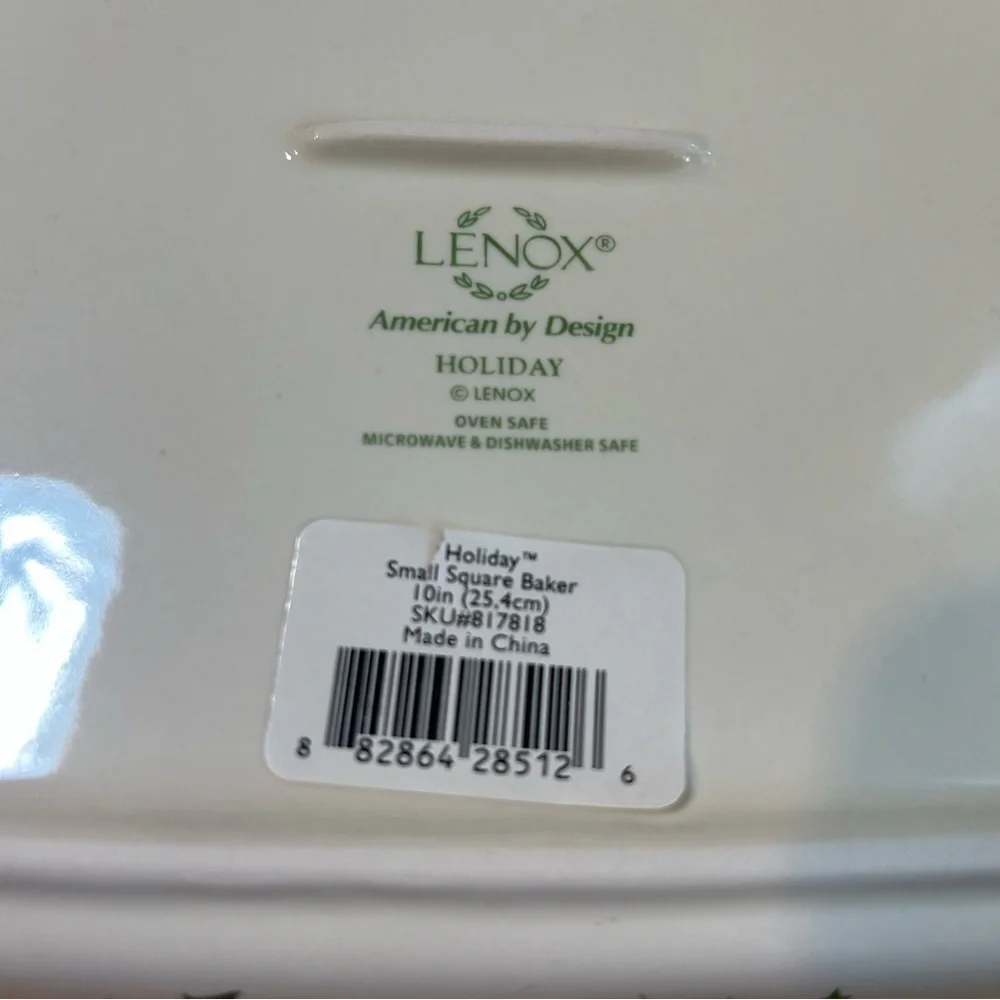 Lenox Holiday Square Baking Dish 10 inch Holly Christmas red green white